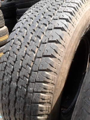 245/70R16 BRIDGE STONE DUELER H/T 840 มี  1 เส้น  สวย ดอกยางหนา โทร.081-427-3941