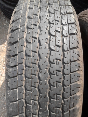 245/70R16 BRIDGE STONE DUELER H/T 840 มี  1 เส้น  สวย ดอกยางหนา โทร.081-427-3941