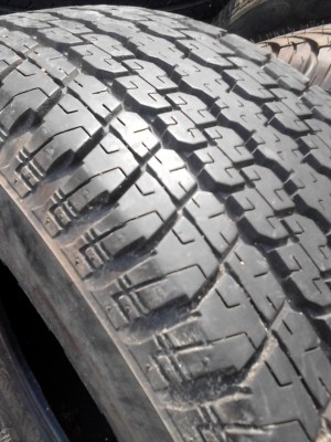 245/70R16 BRIDGE STONE DUELER H/T 840 มี  1 เส้น  สวย ดอกยางหนา โทร.081-427-3941