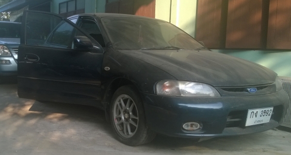 ขายรถเก๋งฟอร์ด