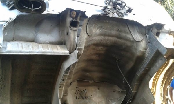 รถฮีโน่ 6 ล้อดั้ม FC4J  145 แรงม้า.  ปี 47   สนใจติดต่อ  081 - 6079515