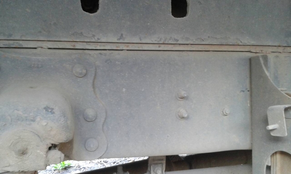 รถฮีโน่ 6 ล้อดั้ม FC4J  145 แรงม้า.  ปี 47   สนใจติดต่อ  081 - 6079515