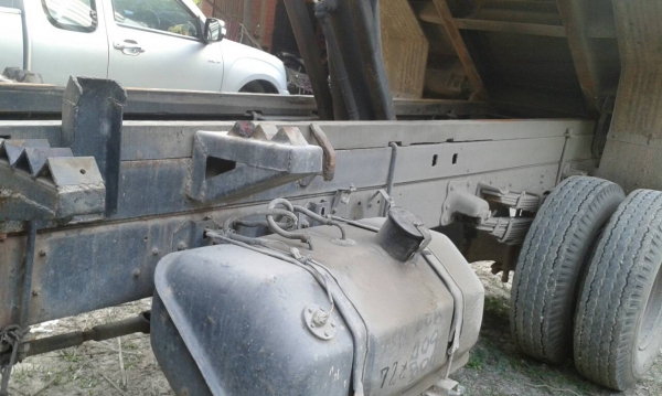 รถฮีโน่ 6 ล้อดั้ม FC4J  145 แรงม้า.  ปี 47   สนใจติดต่อ  081 - 6079515