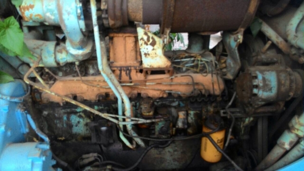 รถไถ ตีนตะขาบ D7F.  สนใจติดต่อ  081 - 6079515