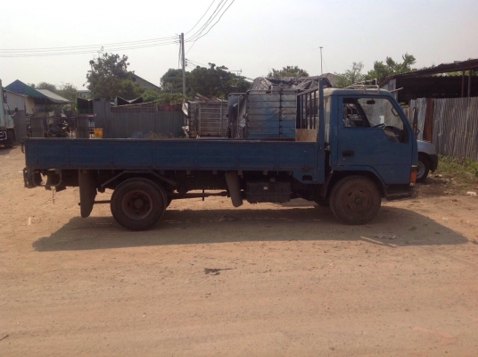 ขายรถบรรทุกหกล้อ MITSUBISHI CANTER เครื่อง 4D31-100 แรง กระบะเปิดข้างยาว 4.50 เมตร ยางเต็ม ทะเบียนพร้อม