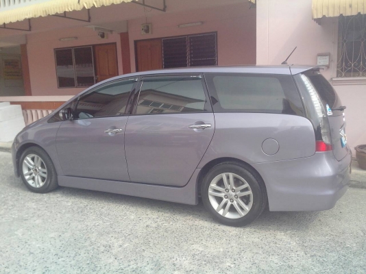 Mitsubishi Space Wagon