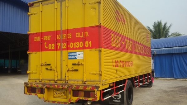 จบแล้วคับขอบคุณลูกค่าสุราช มากเลยคับ. ขายรถ. 6 ล้อ HINO สิงไฮเทค FF 1J. 210แรง รถห้างแท้ เคื่องดี คัชซีสวยเดิม มีตู้สิบบาน กับกะบะคาโก้ให้เลือก สภาพ พล้อมใช้งานคับ