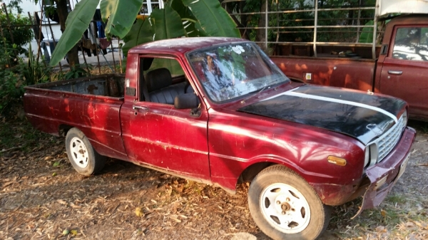 มาสด้าน้อย เครื่องเดิม ขับได้ ทะเบียนขาด 3 เดือน บัตรเจ้าหมดอายุ ขาย 22,000 บาท