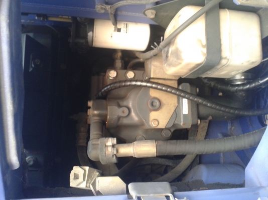 ขายรถแม็คโค KOMATSU PC138-2US