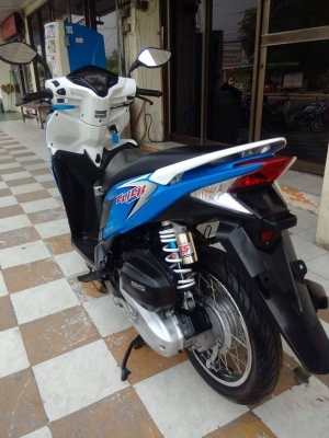 Honda Click 125i รุ่น Tune up สีน้ำเงิน ขาว รถสวยสภาพดี พร้อมใช้ ขายเพียง 27000 บาท Honda Click 125i รุ่น Tune up สีน้ำเงิน ขาว รถสวยสภาพดี พร้อมใช้ ขายเพียง 27000 บาท