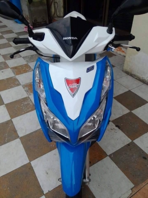 Honda Click 125i รุ่น Tune up สีน้ำเงิน ขาว รถสวยสภาพดี พร้อมใช้ ขายเพียง 27000 บาท Honda Click 125i รุ่น Tune up สีน้ำเงิน ขาว รถสวยสภาพดี พร้อมใช้ ขายเพียง 27000 บาท