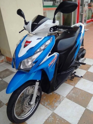 Honda Click 125i รุ่น Tune up สีน้ำเงิน ขาว รถสวยสภาพดี พร้อมใช้ ขายเพียง 27000 บาท