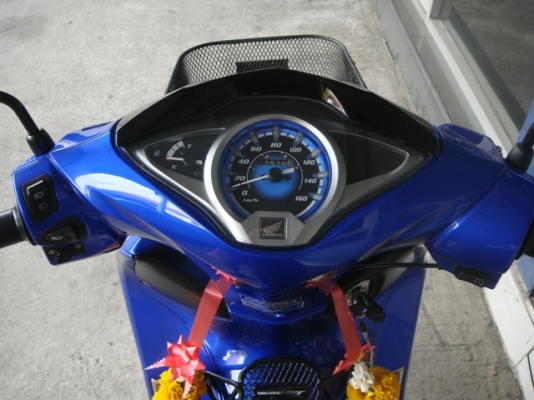 เวฟ 125i สตาร์ทมือ 32000 บาท