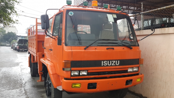 ขายรถบรรทุกติดเครนสว่าน การไฟฟ้า ติดวินซ์ไฮดรอริค ลากสายอากาศและสายใต้ดินของแท้