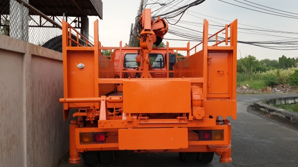 ขายรถบรรทุกติดเครนสว่าน การไฟฟ้า ติดวินซ์ไฮดรอริค ลากสายอากาศและสายใต้ดินของแท้