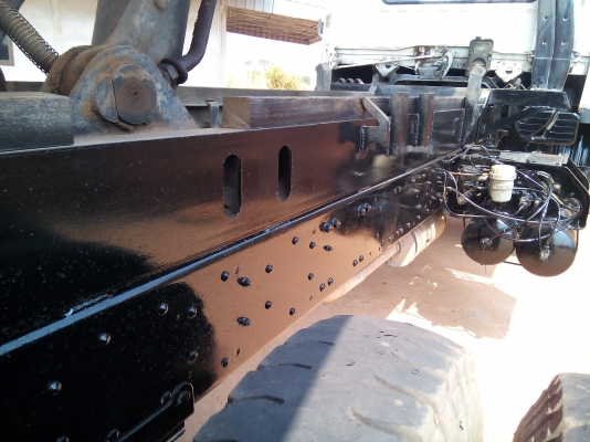 ขายดาวน์แม่เดี่ยว MITSUBISHI MMT FN 627 ปี47 260 แรง สภาพพร้อมใช้งานเครื่องดี คัคัชชีสวยยางดีพร้อมใช้10เส้นขายดาฟน