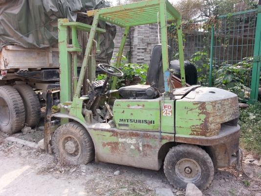 ขายยาง BF ขอบ 16 ครับ ปี 13 ครับ 1 เส้น สวยๆครับ เส้นละ 1000 บาทครับ