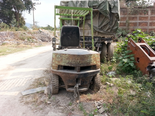 ขายยาง BF ขอบ 16 ครับ ปี 13 ครับ 1 เส้น สวยๆครับ เส้นละ 1000 บาทครับ ขายยาง BF ขอบ 16 ครับ ปี 13 ครับ 1 เส้น สวยๆครับ เส้นละ 1000 บาทครับ