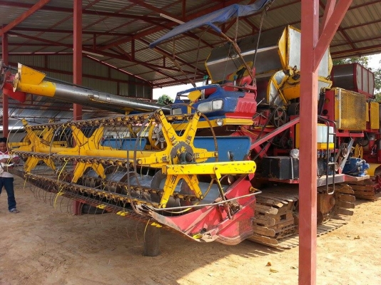 ขายรถเกี่ยวข้าวเดี่ยวทรนง ปี49 เครื่องJO8C 260แรง ตัวเดิน12 ปั้ม23ไดกิ้น อุ้ม2.5ตัน เครื่องดี ช่วงล่างดี สภาพพร้อมใช้งาน เอกสารพร้อมโอน  สนใจโทร 090-8588220คุณนะ 093-3258446คุณบิวตี้ ID:narong498 หรือ www.truck.in.th/498 หรือfb:ณรงค์ ซื้อขายรถมือสอง (เว็บ