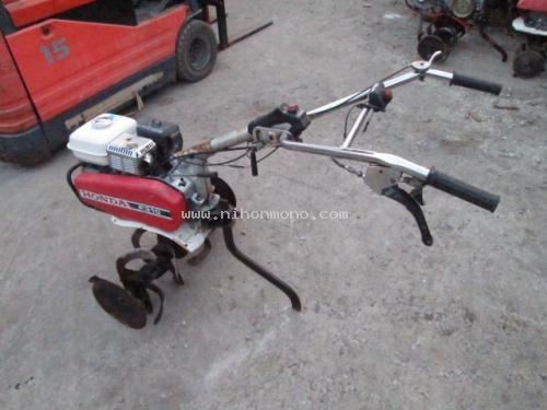 เครื่องพรวนดิน    HONDA  F310    รหัสสินค้า : 80802311 หรือเพิ่มเติมไดที่ www.nihonmono.com