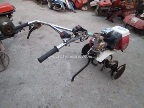 เครื่องพรวนดิน    HONDA  F310    รหัสสินค้า : 80802311 หรือเพิ่มเติมไดที่ www.nihonmono.com