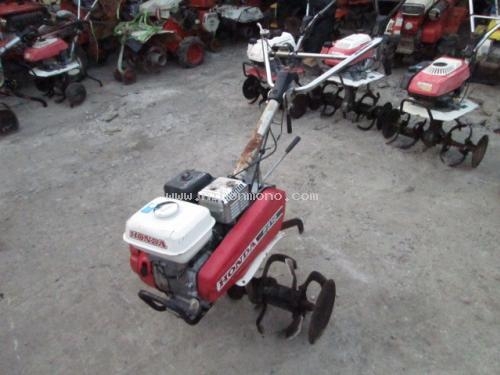 เครื่องพรวนดิน    HONDA  F310    รหัสสินค้า : 80802311 หรือเพิ่มเติมไดที่ www.nihonmono.com