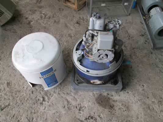 ปั้มน้ำ  สภาพใหม่   ฮิตาชิ   ขายถูกๆๆ1800บาท  สนใจได้เลยครับ