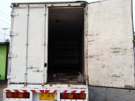 ขายด่วย ISUZU deca 6ล้อ ตู้10บาน ปี 47 Tel.0872508883 คิงส์.