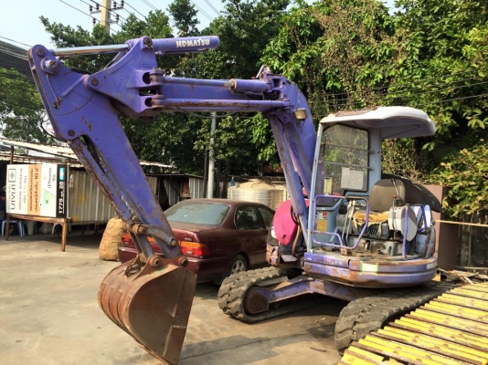 รถขุด KOMATSU PC50UU-2