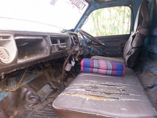 ขาย6ล้อ ดั้มISUZU KS110แรง เครื่องดี คัชซีสวย ยางดี สภาพพร้อมใช้งาน เอกสารพร้อมโอน สนใจโทร 090-8588220คุณนะ 093-3258446คุณบิวตี้ ID:narong498 หรือ www.truck.in.th/498 หรือfb:ณรงค์ ซื้อขายรถมือสอง (เว็บไซต์ส่วนตัว)