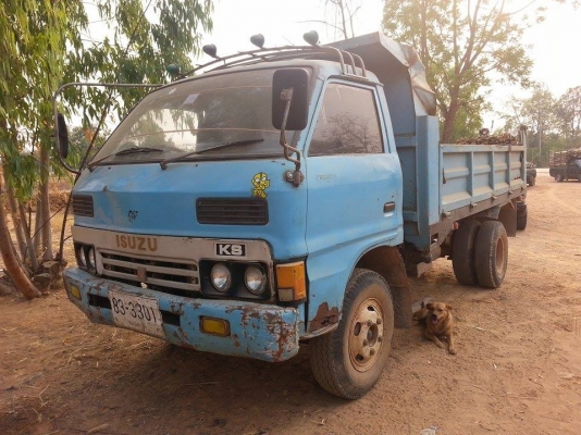 ขาย6ล้อ ดั้มISUZU KS110แรง เครื่องดี คัชซีสวย ยางดี สภาพพร้อมใช้งาน เอกสารพร้อมโอน สนใจโทร 090-8588220คุณนะ 093-3258446คุณบิวตี้ ID:narong498 หรือ www.truck.in.th/498 หรือfb:ณรงค์ ซื้อขายรถมือสอง (เว็บไซต์ส่วนตัว)