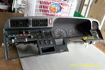 จอเรือนไมล์พร้อมกรอบ รถตู้หัวจรวด LH112