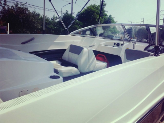 ขาย SPEED BOAT ใหม่ !!!! BAYLINER 175 USA, 2013