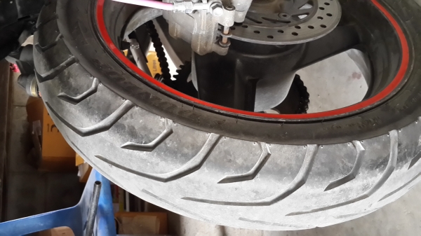 ขาย cb400  ทะเบียนโอน