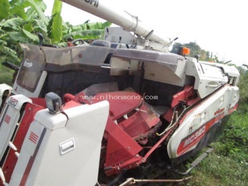 รถเกี่ยวข้าวนั่งขับ   MITSUBISHI     MC320G    รหัสสินค้า : 80802326  หรือเพิ่มเติมไดที่ www.nihonmono.com