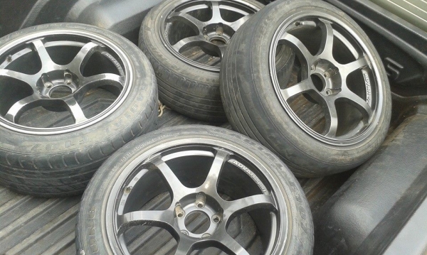 ขายล้อขอบ 18 RGZ หน้า 8.5 หลัง9.5  พร้อมยางคับ