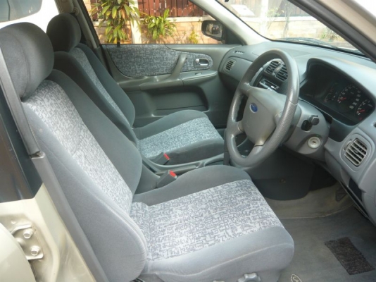 FORD LASER 1.8 รถวิ่งน้อยพร้อมใช้ ขับดีมากๆ ราคาไม่แพง