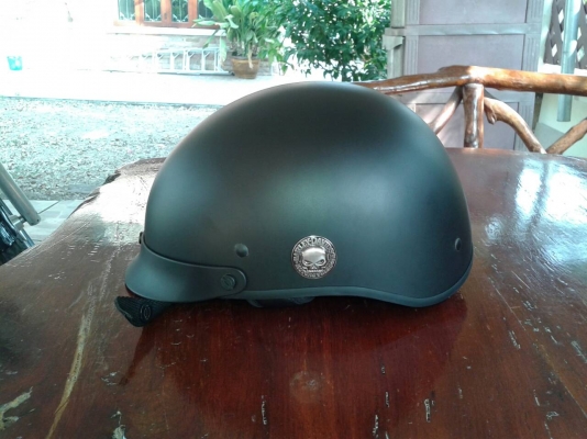 ขายหมวกแบบครึ่งใบ harey-davidson แท้ดำด้าน ขายหมวกแบบครึ่งใบ harey-davidson แท้ดำด้าน