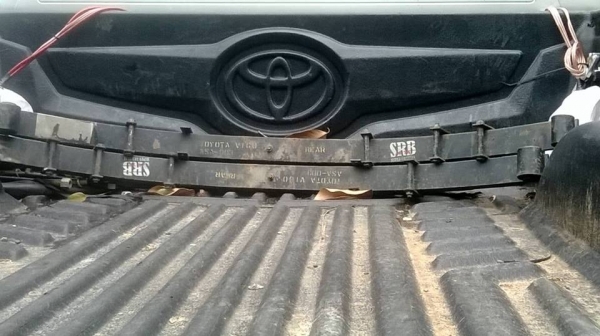 แหนบยก6นิ้ว