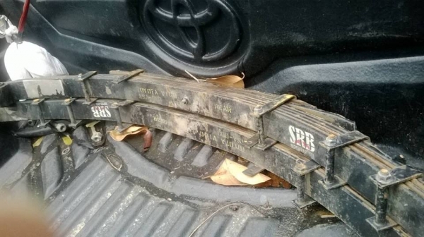 แหนบยก6นิ้ว