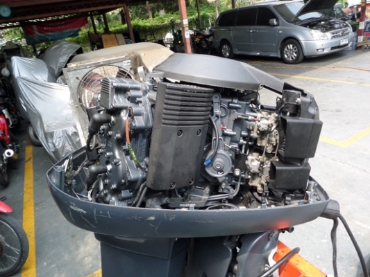 เครื่องเรือ YAMAHA 115 แรง 2 จังหวะ สภาพสวย
