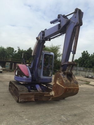 รถขุด KOMATSU PC75