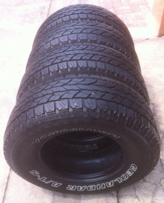 ขายยาง yokohama at 265/70/16 ปี 13