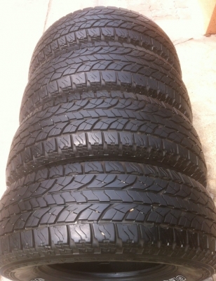 ขายยาง yokohama at 265/70/16 ปี 13