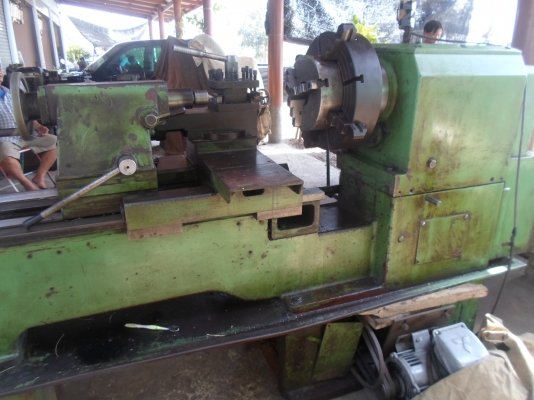 แท่นกลึง 6 ฟุต 2 เพลา เกียร์บล็อก พร้อมใช้งาน สภาพสวย ๆ ด่วน !!! 95,000