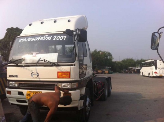 ต้องการขายรถฮีโน่2เคปี45เครื่องดีคัชซีสวยสภาพพร้อมใช้สนใจติดต่อด่วนยางเต็ม