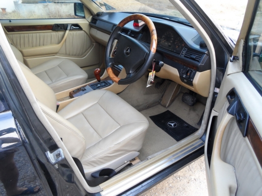 ขาย BENZ 230E ขาย BENZ 230E