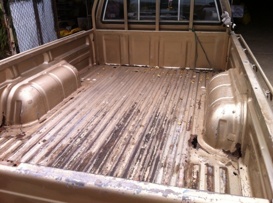 มาสด้า  b1600 สู้งานหนัก