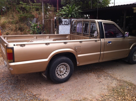 มาสด้า  b1600 สู้งานหนัก