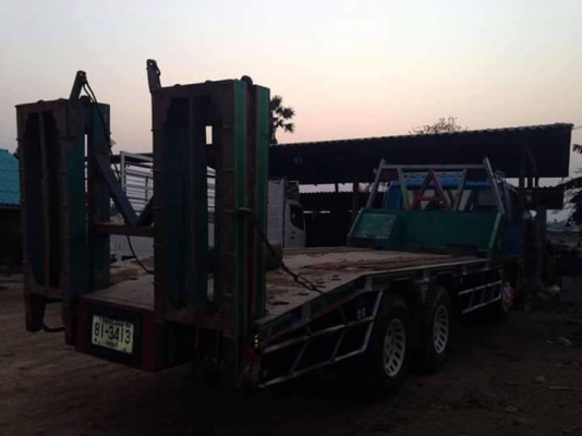 ขายHINOสิงไฮเทค 10ล้อ2เพลา หัวนอกไฟฟ้า คัชซีF18 เครื่องHO7C 185แรง เกียร์HO พ.เพาเวอร์ เบรกทิฟฟี่ แอร์เย็น หางใหญ่ขึ้นแบคโค200ได้ มีบันไดไฮดรอริกขึ้นรถเกี่ยว ยางใหญ่10เส้น คัชซีสวย พร้อมใช้งาน เอกสารพร้อมโอน จัดไฟแนนซ์ได้ เงื่อนไขง่ายๆวันเดียวรับรถ สนใจโท